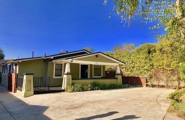 3117 Lincoln Avenue - 3117 Lincoln Avenue, Altadena, CA 91001