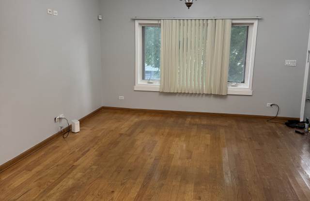 2214 Irving Park Rd Unit #1 photos photos