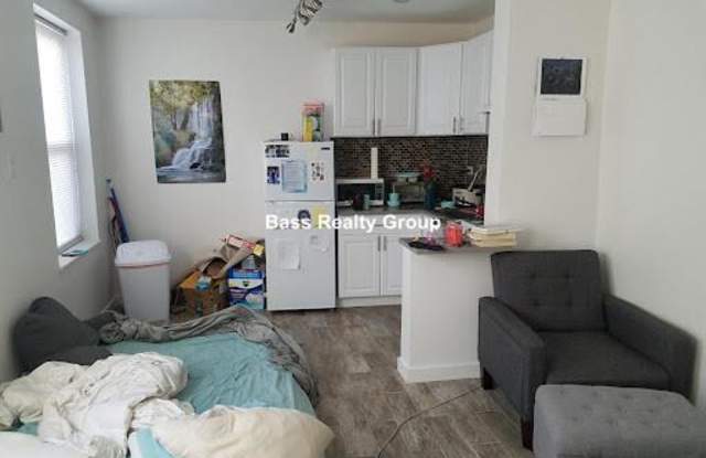 1345 West Greenleaf Ave. photos photos