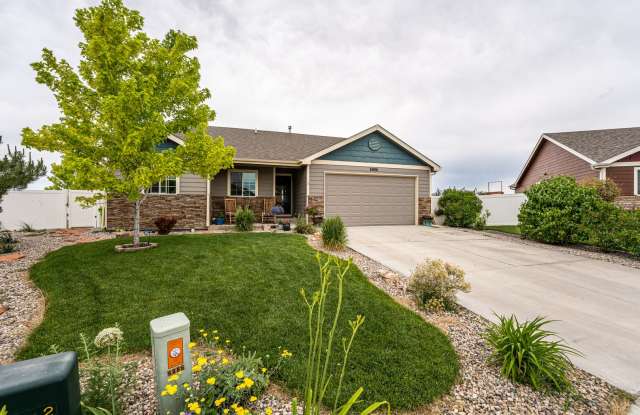 Beautiful 3 Bedroom, 2 Bathroom Ranch – Available Early April! photos photos Beautiful 3 Bedroom, 2 Bathroom Ranch – Available Early April! photos photos