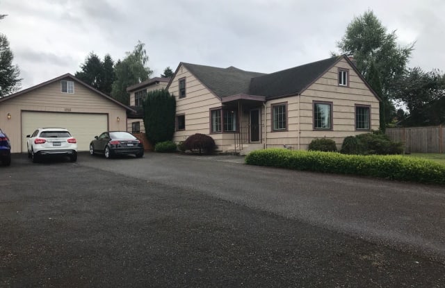 1715 Pine Ave - 1715 Pine Avenue, Snohomish, WA 98290