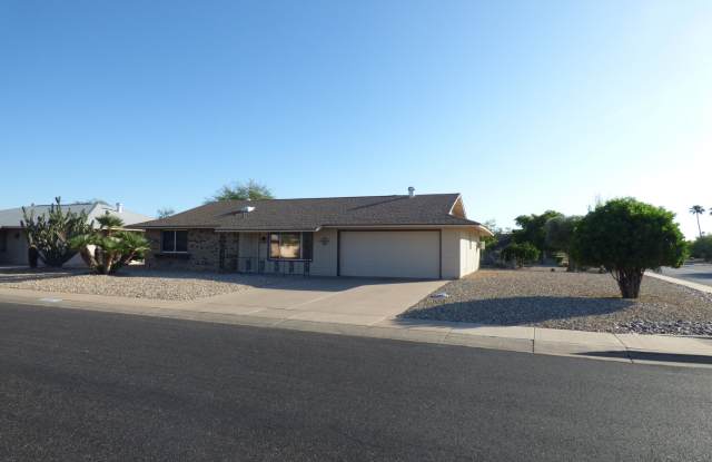 13247 W PROSPECT Drive Gallery 2