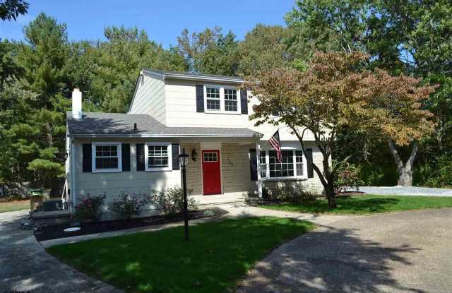122 Seaside Ave photos photos