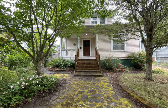 2137 S M St - 2137 South M Street, Tacoma, WA 98405
