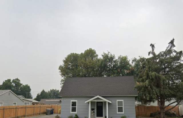 Fully Updated 3 Bedroom 1.5 Bath in Richland photos photos