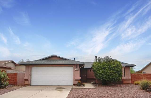 8650 North Chinaberry Street - 8650 North Chinaberry Street, Pima County, AZ 85742