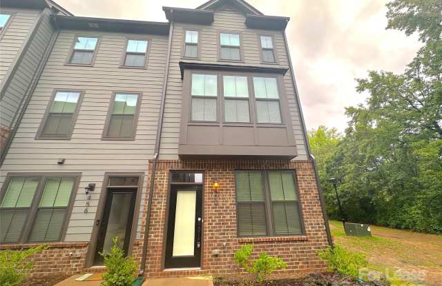 460 Spearfield Lane - 460 Spearfield Lane, Charlotte, NC 28205