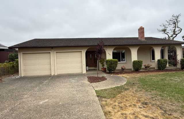 Coming availble soon!!! Tranquil Oak Hills Retreat with Spacious Living in Salinas photos photos