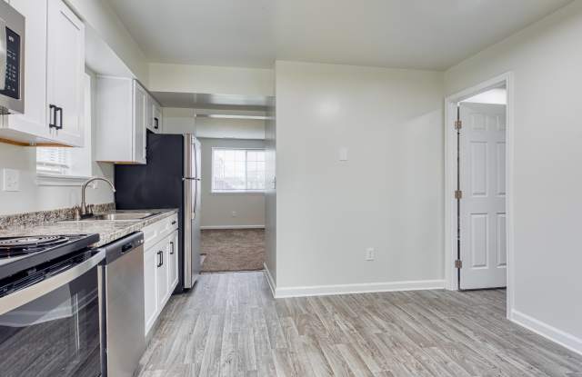 Dunfield Apartments & Townhomes Gallery 2