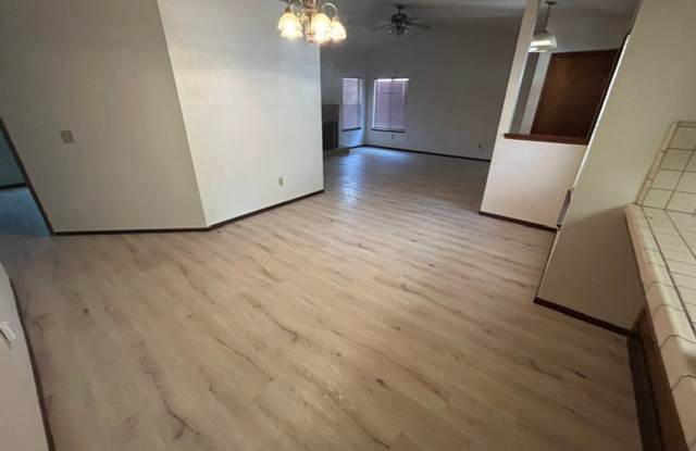 Desirable SW area ** MOVE IN SPECIAL $500.00 OFF first months rent ** Gallery 3