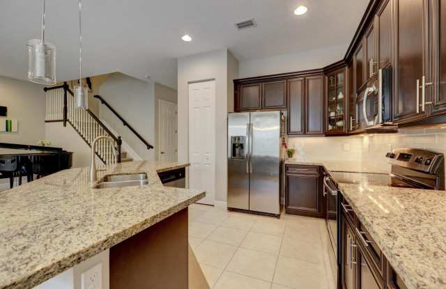 2140 Wells Place Place photos photos