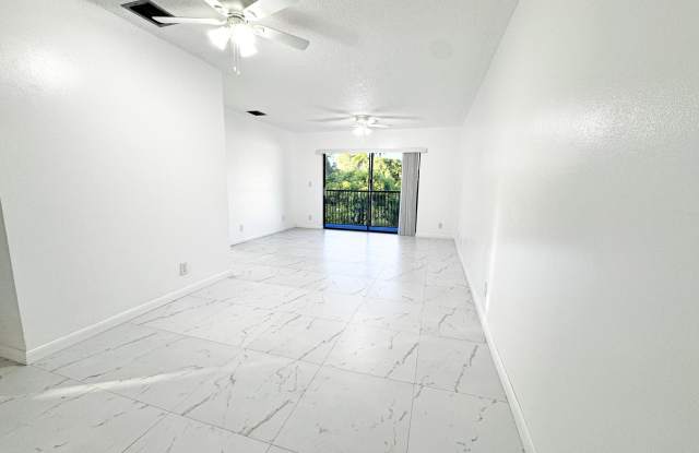 10687 Royal Palm Boulevard Gallery 2