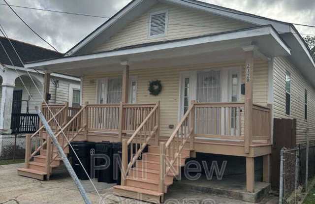 2328 Mandeville Street photos photos