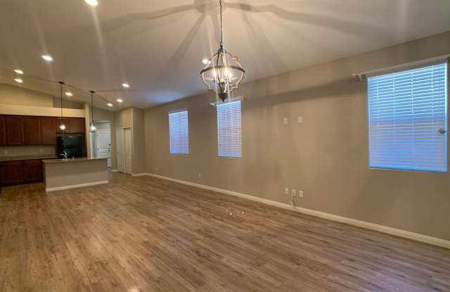 9477 CHEROKEE Avenue Gallery 4