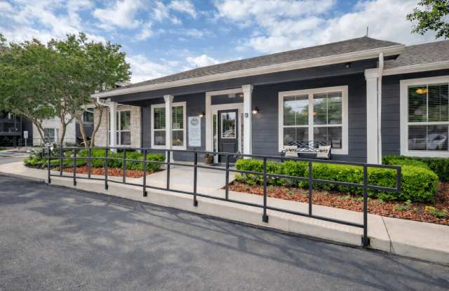 Trails at River Road - Affordable Housing Gallery 4