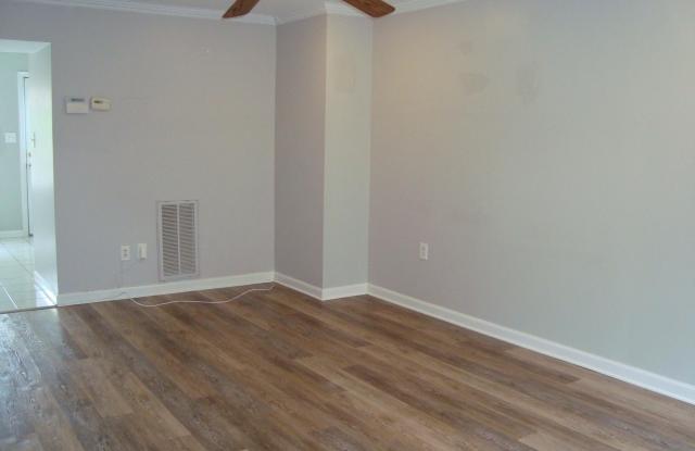 1807 ARWELL Court Gallery 2
