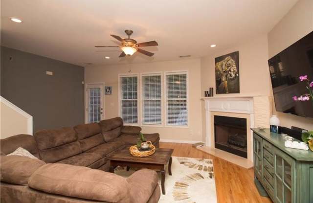 2953 wintercrest Place Gallery 4