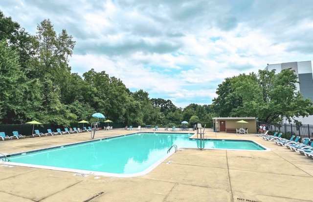 Hampshire Tower Apartments photos photos