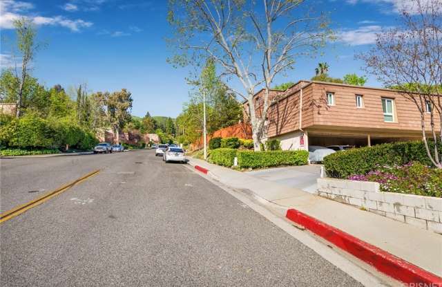 27405 Country Glen Road Gallery 4