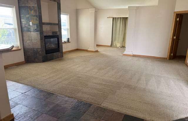 374 Cole Avenue - 1 photos photos