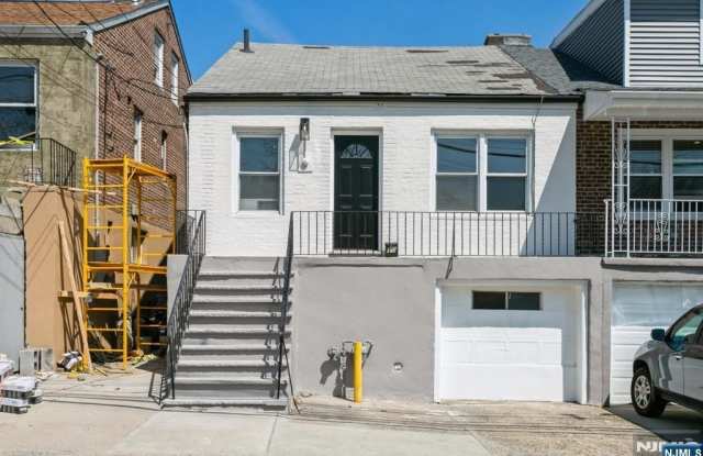 40 Woodcliff Avenue photos photos