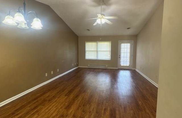 3 bed, 2 bath condo COMING SOON Gallery 2