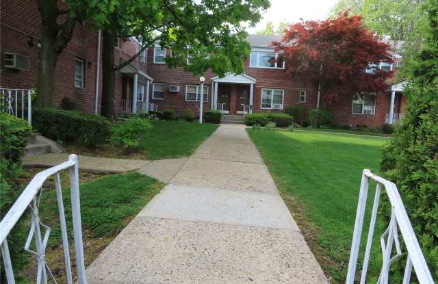 196-31 Dunton Avenue Gallery 4