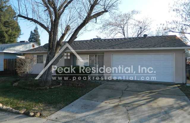Spacious 2bd/2ba Citrus Heights Home with 2 Car Garage photos photos