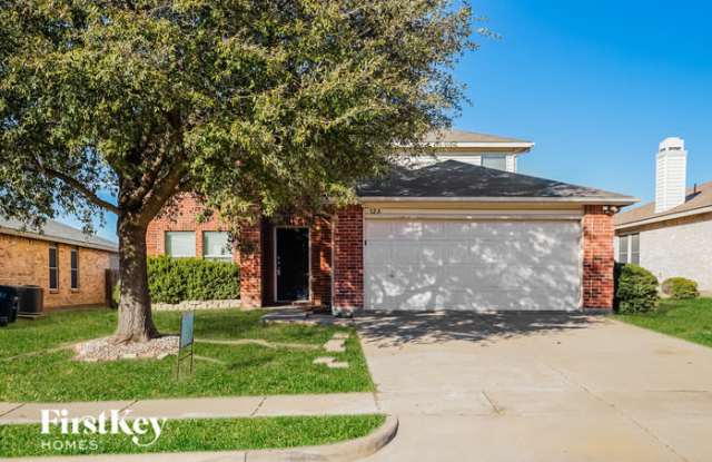 528 Oriel Circle - 528 Oriel Circle, Fort Worth, TX 76036