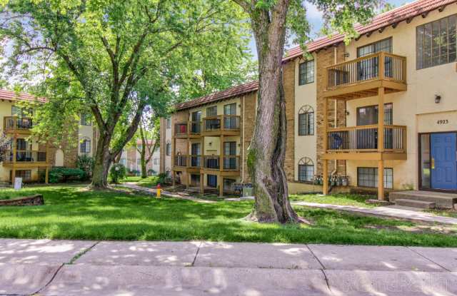 The El Chaparral Apartments Gallery 2
