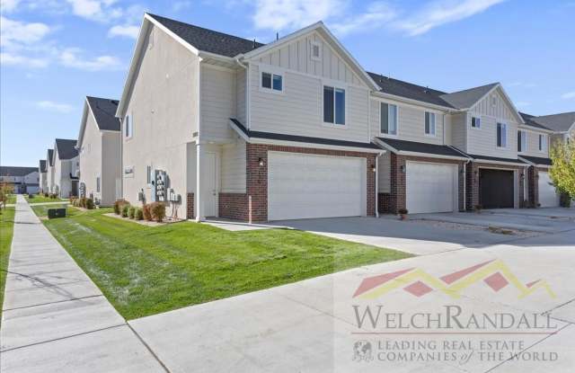 Beautiful 3 Bed 2.5 Bath Townhome in West Haven - 2273 West 2650 South, West Haven, UT 84401 Beautiful 3 Bed 2.5 Bath Townhome in West Haven - 2273 West 2650 South, West Haven, UT 84401