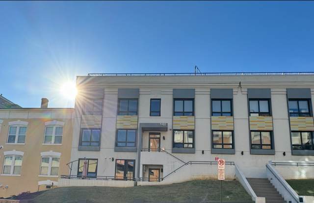 Cozy 2 BR/2 BA Condo in Reed-Cooke! photos photos