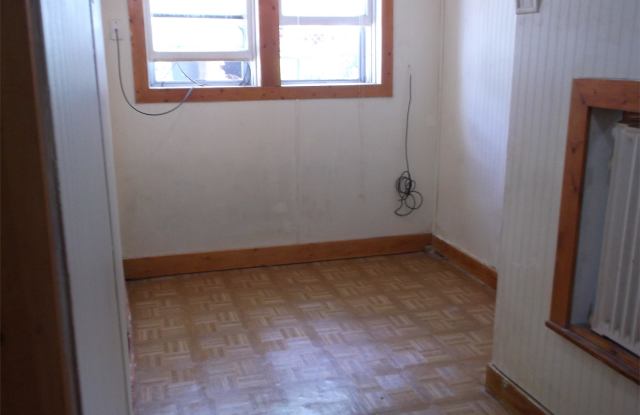 310 North Saunders Avenue Gallery 3