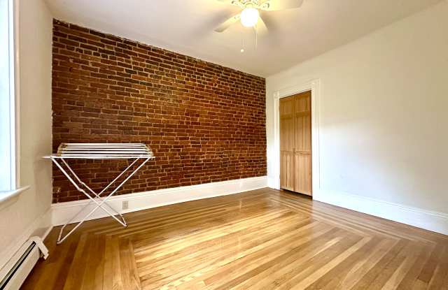 160 Franklin Street Gallery 3