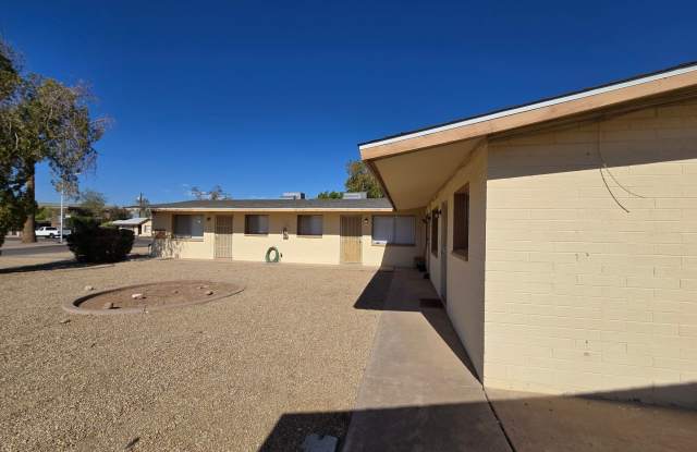 Great Location! Remodeled 1 bed 1 bath Gallery 4