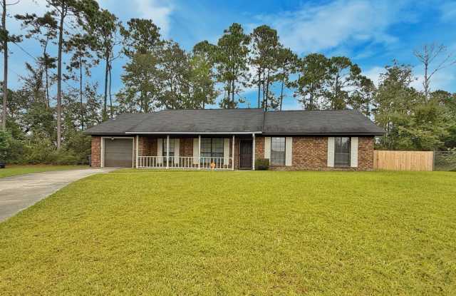 MOVE-IN READY! (Pet Friendly) Gallery 1