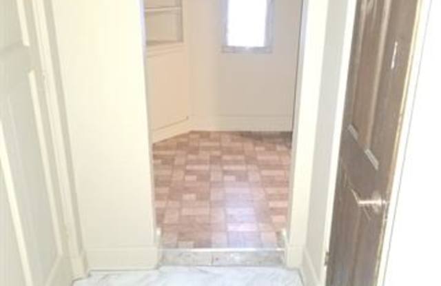 5511 BUCKINGHAM Avenue Gallery 2