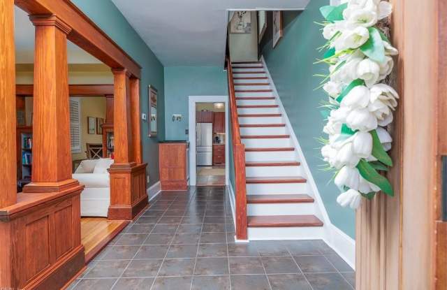 4303 Colonial Avenue Gallery 4
