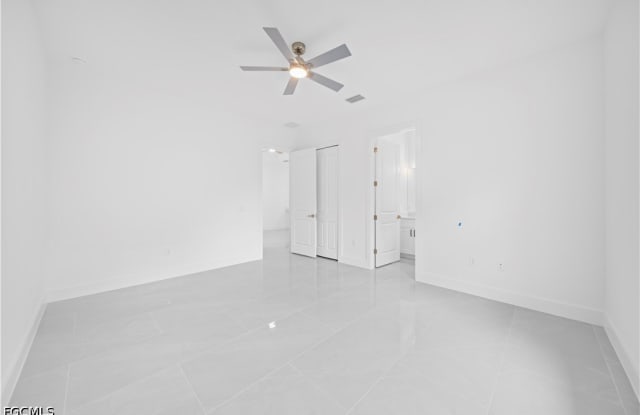 1502 Gretchen Avenue S Gallery 4