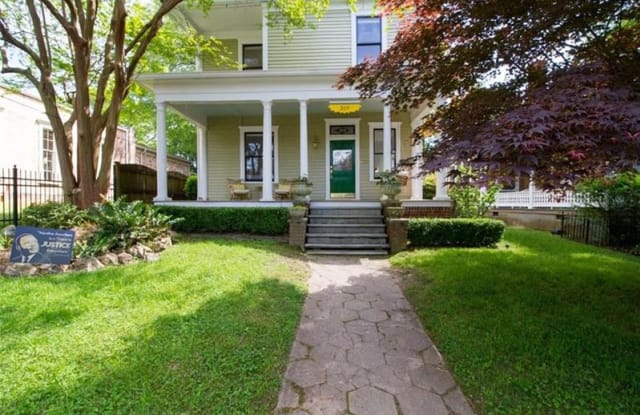 319 Saint Paul Avenue SE - 319 St Paul Avenue Southeast, Atlanta, GA 30312