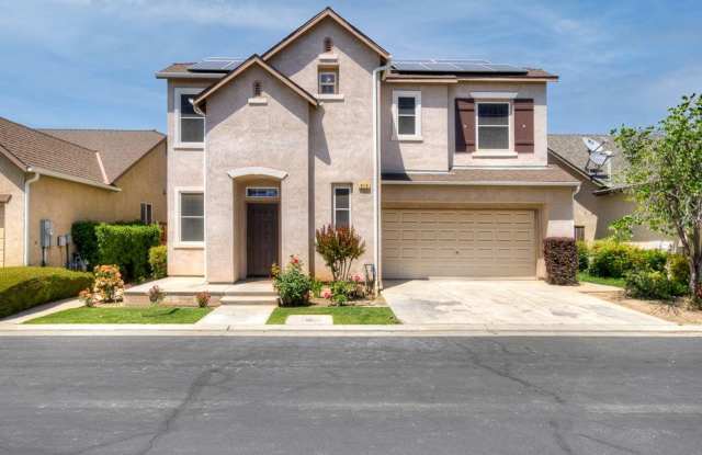 Spacious 4 Bedroom Home in North Clovis Gated Community photos photos