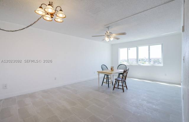 14840 Naranja Lakes Blvd Gallery 4