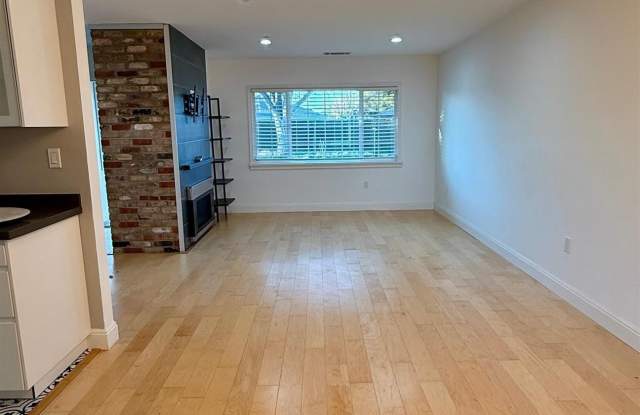 1568 Placer Dr Gallery 2