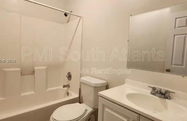 750 Castlebrooke Dr Gallery 2