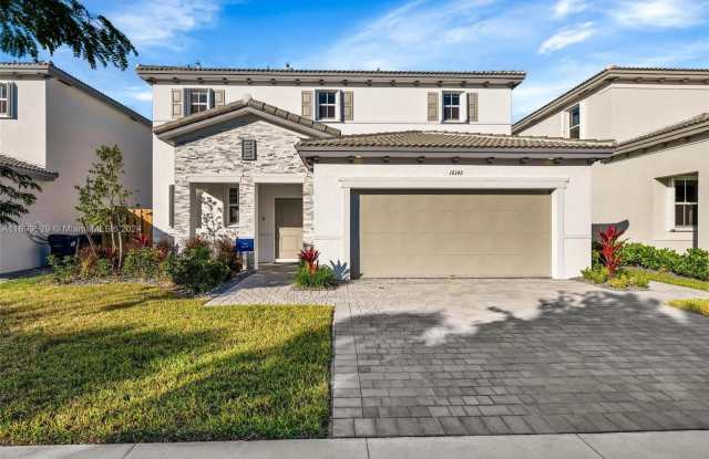 13618 sw 186th ln photos photos