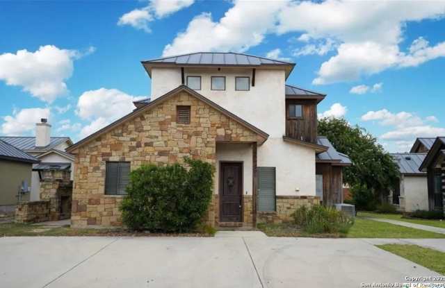 1752 Gruene Vineyard Crossing photos photos 1752 Gruene Vineyard Crossing photos photos