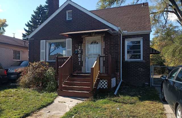 Charming 3 Bedroom Bungalow photos photos