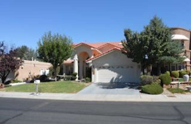10025 Bridgepointe Ct NE Gallery 2