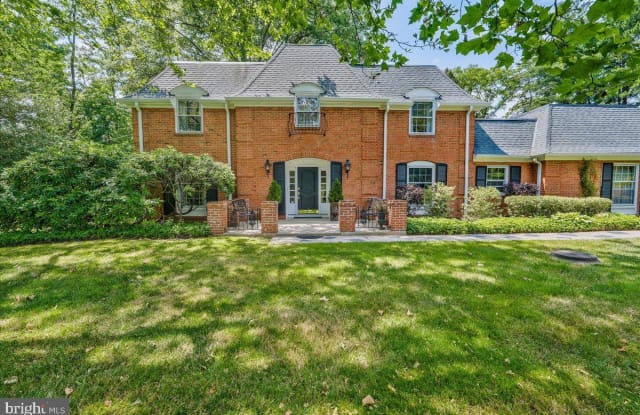 5 RIVER KNOLL DRIVE - 5 River Knoll Drive, Mercer County, NJ 08560