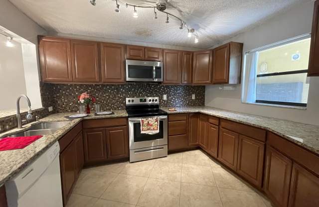 9044 NW 28th Dr #3-106 Gallery 3